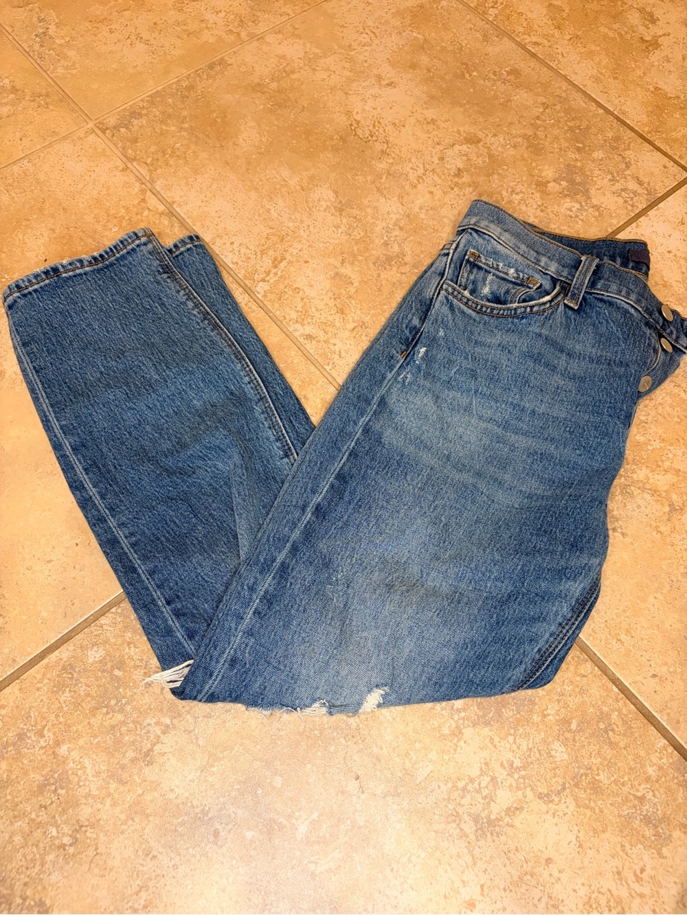 Joe's Jeans High-Rise Straight Jeans in Blue Denim